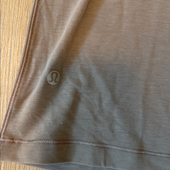 Lululemon Muscle Tank - Picture 5 of 5